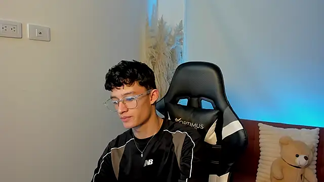 Patrick Howland  online show from March 5, 2026, 3:36 am