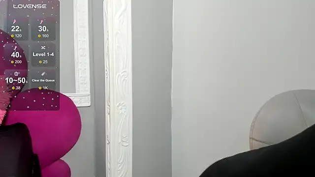 Snapshot of Raven_love chatting on July 10, 2026, 7:47 pm Raven love online show from July 10, 2026, 7:47 pm