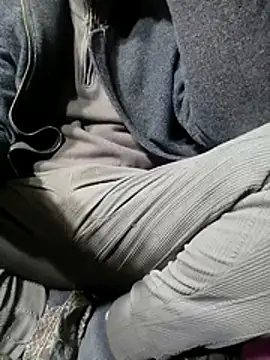 Aww21 online show from February 16, 2026, 7:56 pm