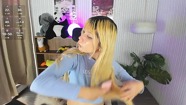 Laukyubey1 online show from March 23, 2026, 7:47 pm