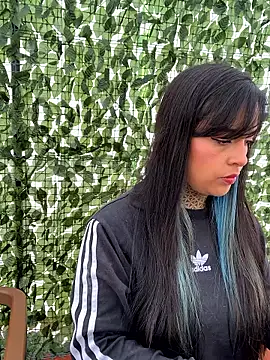 Snapshot of Annie_Alicee chatting on February 7, 2026, 1:41 pm Annie Alicee online show from February 7, 2026, 1:41 pm