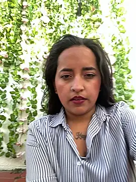 Annie Alicee online show from March 4, 2026, 12:02 pm