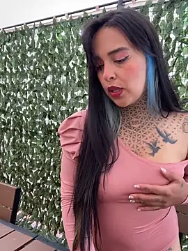 Snapshot of Annie_Alicee chatting on February 14, 2026, 3:23 pm Annie Alicee online show from February 14, 2026, 3:23 pm