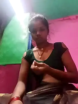 Snapshot of Cut_ikina chatting on April 21, 2026, 11:22 pm Cut ikina online show from April 21, 2026, 11:22 pm