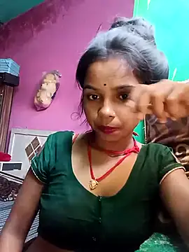 Snapshot of Cut_ikina chatting on April 28, 2026, 6:40 am Cut ikina online show from April 28, 2026, 6:40 am