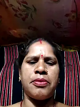 Hot kiran4 online show from April 14, 2026, 11:54 pm