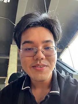 lucas-N888 online show from February 4, 2026, 4:07 am