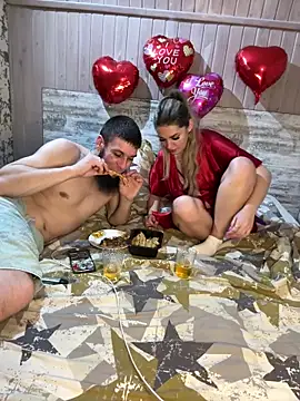 Snapshot of Sweetcoople28 chatting on February 14, 2026, 7:58 pm Sweetcoople28 online show from February 14, 2026, 7:58 pm