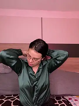 Karolina Velvet online show from February 6, 2026, 9:11 pm