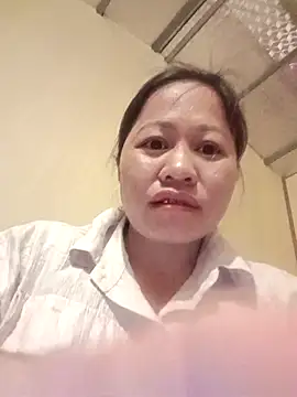 Snapshot of Bigboob_pussyxx chatting on February 6, 2026, 2:40 am Bigboob pussyxx online show from February 6, 2026, 2:40 am