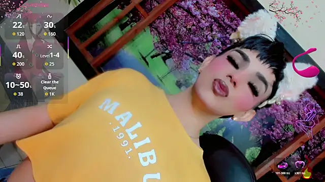 Snapshot of Maddye_Fox chatting on April 22, 2026, 7:20 pm Maddye Fox online show from April 22, 2026, 7:20 pm