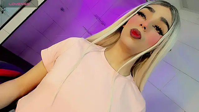 Maddye Fox online show from July 1, 2026, 3:29 am