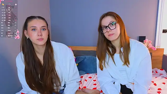 MelanieTwice online show from March 19, 2026, 11:32 am