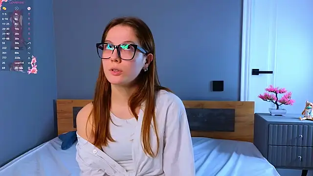 MelanieTwice online show from March 28, 2026, 11:00 am