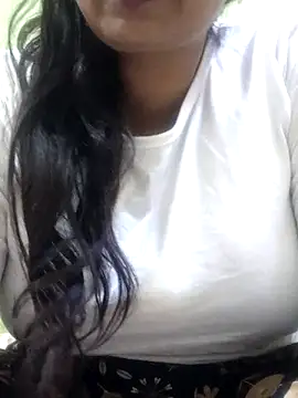 ANNUCOUPLE online show from February 24, 2026, 5:14 pm