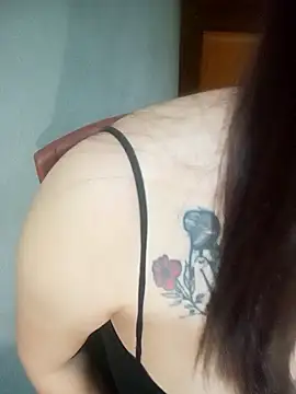 Yui-Ch1682 online show from February 12, 2026, 12:49 pm