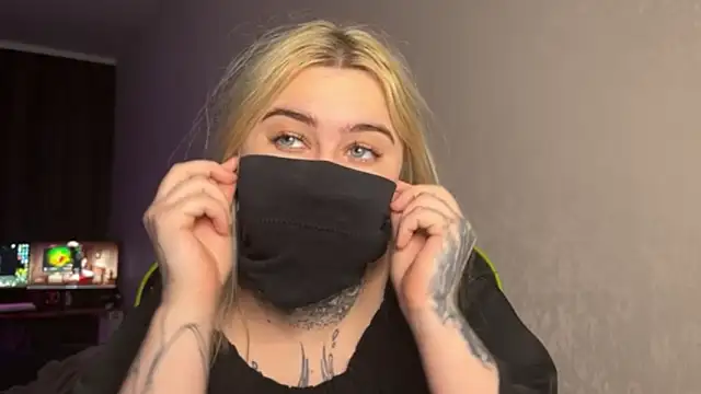 UnaXyling online show from February 8, 2026, 10:02 am