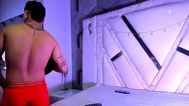 Snapshot of GoldenBoyM chatting on February 6, 2026, 3:02 am GoldenBoyM online show from February 6, 2026, 3:02 am