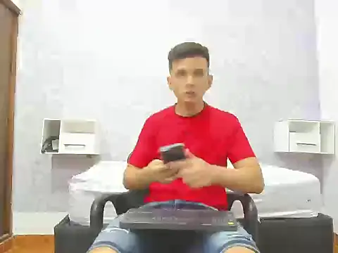 GoldenBoyM online show from May 10, 2026, 3:32 am
