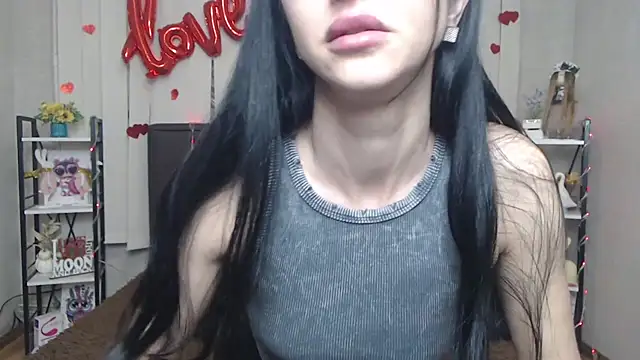 EvaClarkk online show from May 1, 2026, 5:45 am