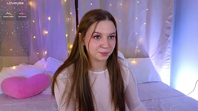 kira sweety x online show from March 22, 2026, 5:47 pm