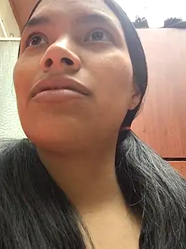 Snapshot of Julieta_Parker chatting on February 23, 2026, 6:30 pm Julieta Parker online show from February 23, 2026, 6:30 pm