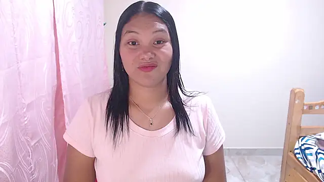 dannamomcerratt online show from March 27, 2026, 1:25 am