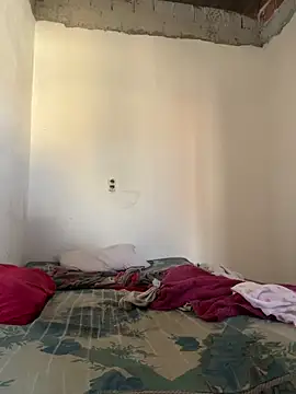 Snapshot of Adriputinha chatting on February 24, 2026, 6:20 pm Adriputinha online show from February 24, 2026, 6:20 pm