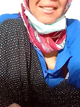 turbanlim07 online show from February 19, 2026, 12:07 am