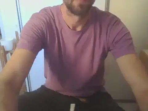 Snapshot of willyhot_hot chatting on February 6, 2026, 10:39 pm willyhot hot online show from February 6, 2026, 10:39 pm