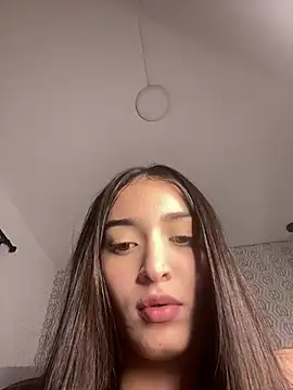 Mia rivers   online show from February 11, 2026, 7:25 pm