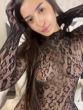 Mia rivers   online show from February 7, 2026, 7:22 pm