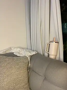 Im Anto online show from April 28, 2026, 2:27 am