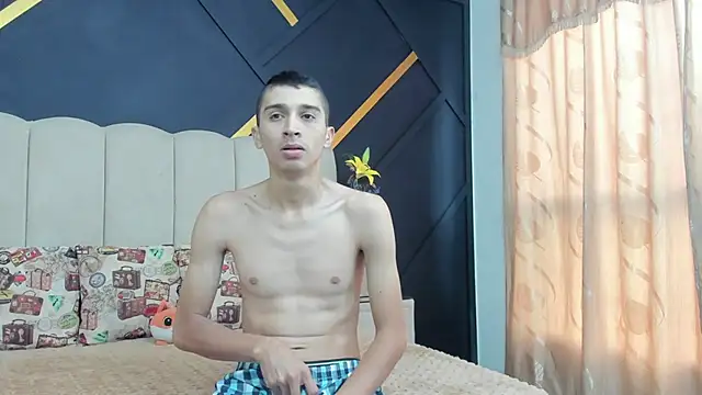 MiaANDrony online show from February 28, 2026, 12:27 pm