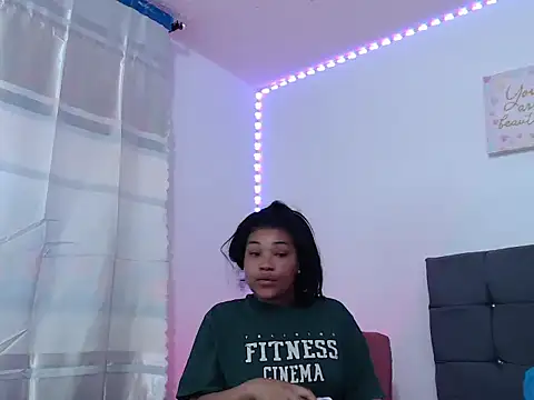 Snapshot of latin_riahnna_jp chatting on February 10, 2026, 11:53 am latin riahnna jp online show from February 10, 2026, 11:53 am