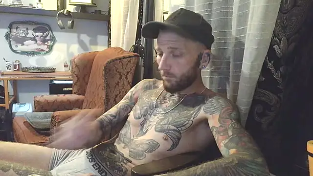 Snapshot of F_D_R_ chatting on June 28, 2026, 10:32 am F D R online show from June 28, 2026, 10:32 am