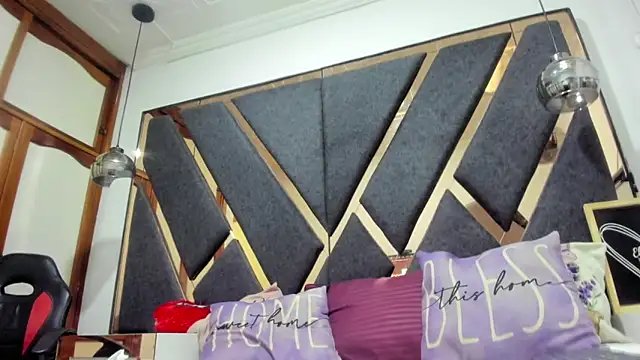 Snapshot of Maggyx chatting on February 12, 2026, 1:22 pm Maggyx online show from February 12, 2026, 1:22 pm