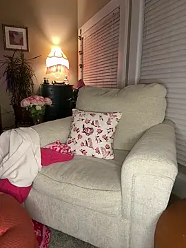 Snapshot of mooviebaby chatting on February 19, 2026, 7:16 am mooviebaby online show from February 19, 2026, 7:16 am