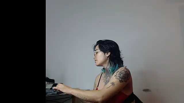 Snapshot of Ivyravens chatting on February 19, 2026, 1:46 am Ivyravens online show from February 19, 2026, 1:46 am