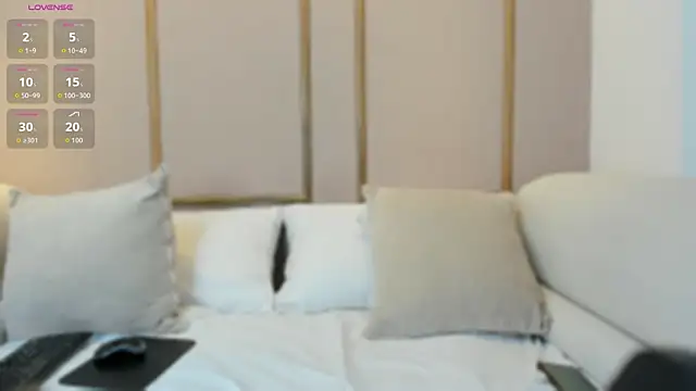 LisaLain online show from February 19, 2026, 12:13 pm