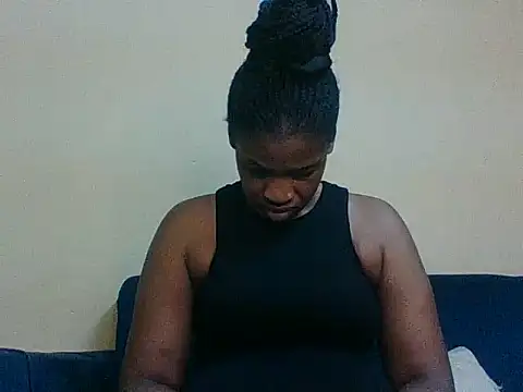 Juicylipss88 online show from February 9, 2026, 10:52 pm