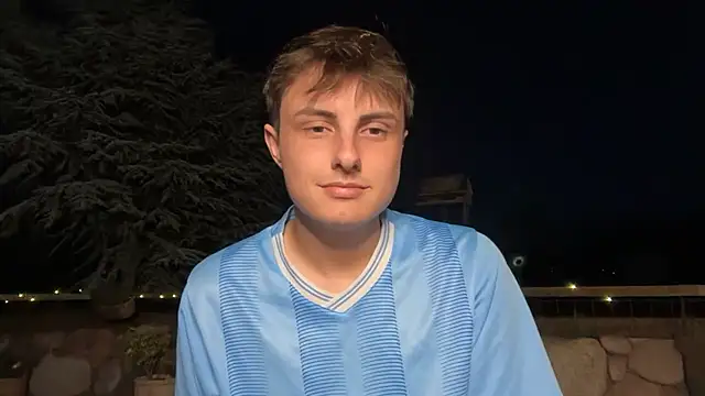 NoahhSkye online show from July 9, 2026, 11:59 pm