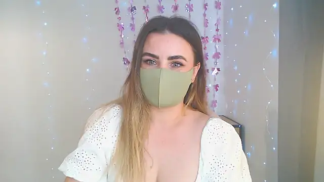 Avelina1 online show from May 14, 2026, 10:45 am