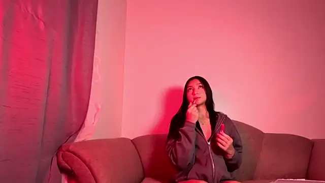 Snapshot of Chinicr18 chatting on March 21, 2026, 4:35 am Chinicr18 online show from March 21, 2026, 4:35 am