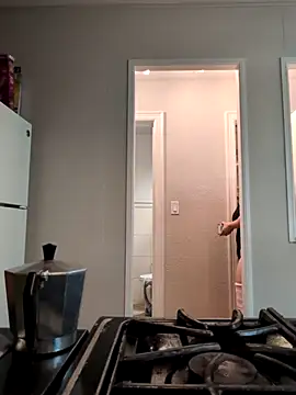 lillythotz online show from April 1, 2026, 7:00 pm