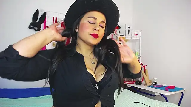 Snapshot of shannon_queen- chatting on February 11, 2026, 3:50 am shannon queen- online show from February 11, 2026, 3:50 am