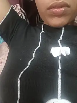 komalsharma99 online show from June 10, 2026, 7:53 am