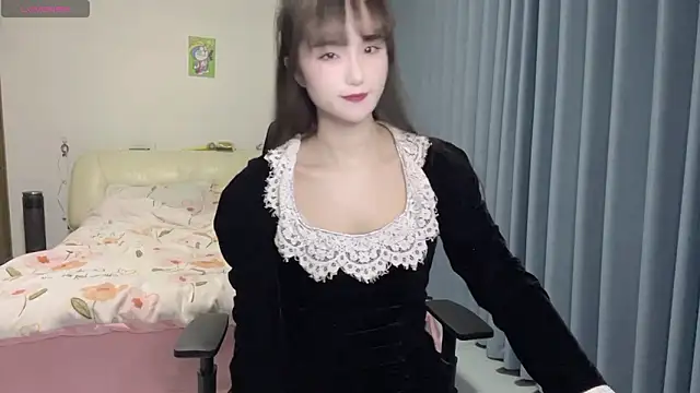 Snapshot of Fairy-615 chatting on February 22, 2026, 1:24 pm Fairy-615 online show from February 22, 2026, 1:24 pm