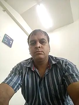 Snapshot of indiandesivillegeboy chatting on July 19, 2026, 4:10 am indiandesivillegeboy online show from July 19, 2026, 4:10 am