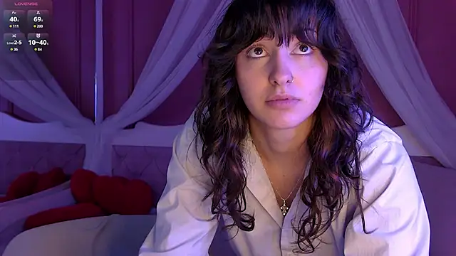 AngelaCox online show from April 14, 2026, 6:40 am